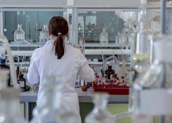 Keep Your Extraction Laboratory Safe with These Tips