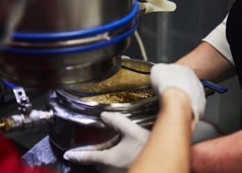 Hydrocarbon Solvent Removal using Vacuum Ovens