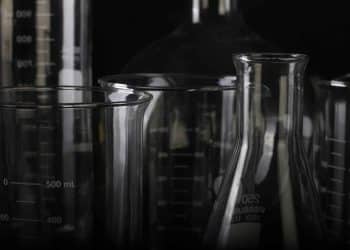 Certifications: The Road to Safety and Professional Validity in the Extraction Market