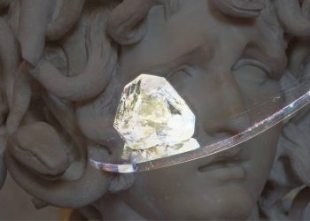 The Medusa Stone Phenomenon