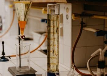 Physics vs. Chemistry – Two Approaches to Refinement